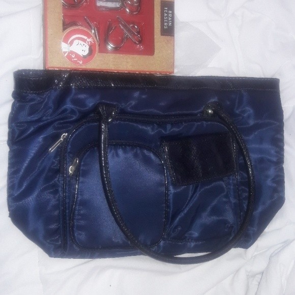 Exotic Trim Navy Blue Avon NWOT - Picture 2 of 8